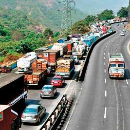 Maharashtra Government restricts heavy vehicles