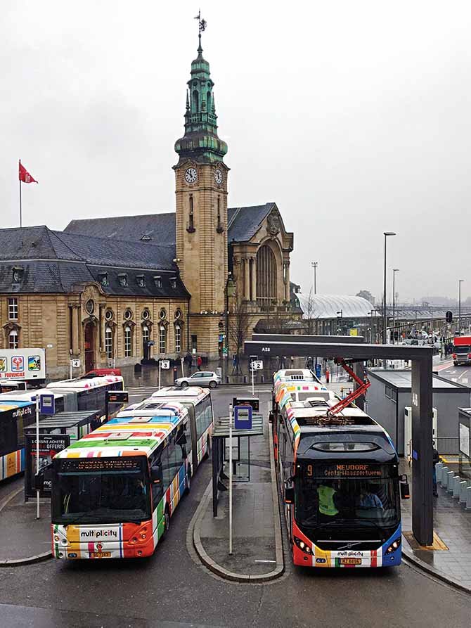 Electric buses profit from new charging methods