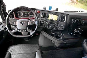 Scania S 730 Test Bentley Bentayga Test Truck of the Year (25) copy