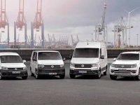 Hi-tech glasses for Volkswagen van repair