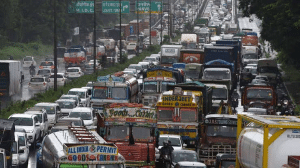 Due to Poor State of Nashik-Mumbai Highway, Cab Operators Forced to Take Palghar Route; Bhuse to Address Mumbai-Agra Highway Issues