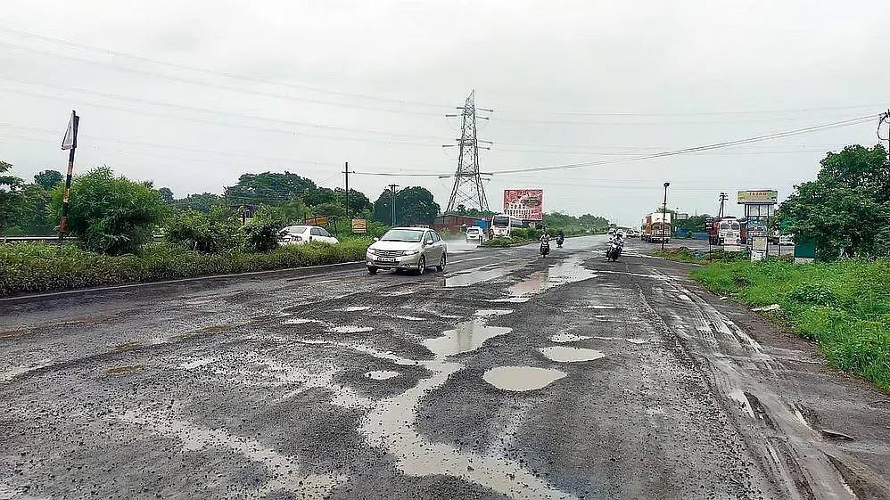 Monsoon Damage Prompts Urgent Repair Trial on Ghodbunder Road